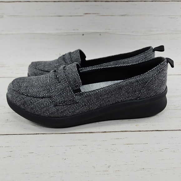 Clarks Cloudsteppers Sillian 2.0 Hope Loafers Womens 8W Black Gray Slip On Shoes - Picture 2 of 10